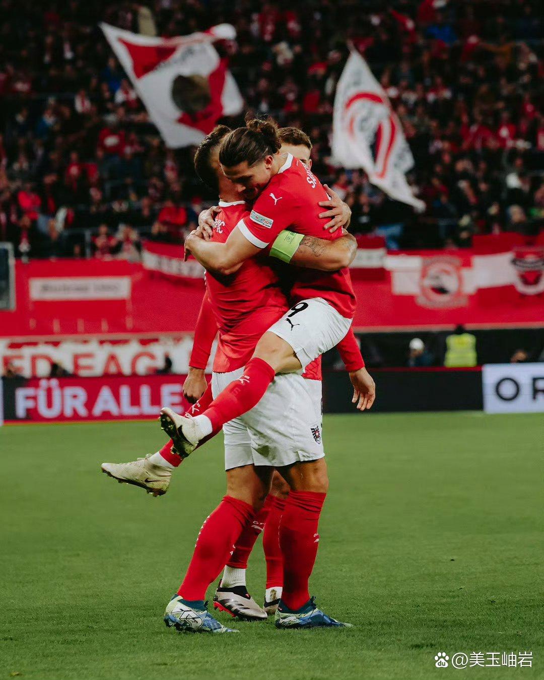 赛地聚焦：欧联今夜热度飙升；密尔沃基雄鹿扳平良机；压力陡增；细节决定成败的简单介绍