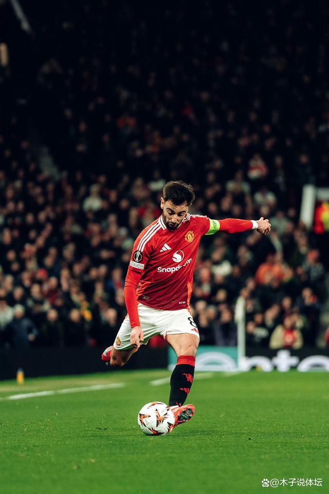 转会期社区盾焦点战，曼联绝杀压哨，震撼外界，年轻球员得到机会的简单介绍